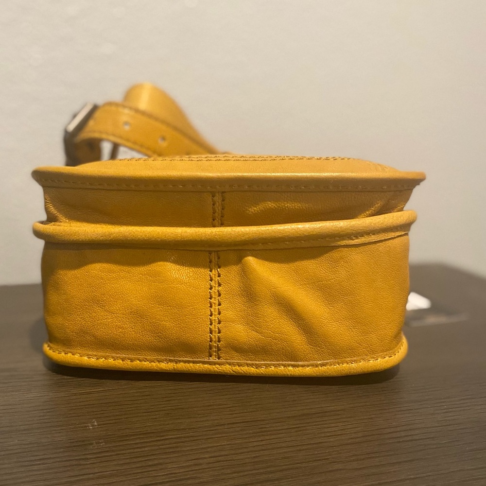 ❌❌SOLD❌❌New w/tags Frye Mini Crossbody - Picture 7 of 9